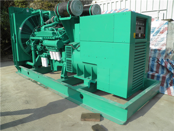 满城发电车出租-柴油发电机散热器怎样散热