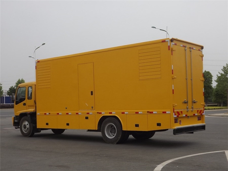 满城发电车出租- 柴油发电机油箱怎么清洗