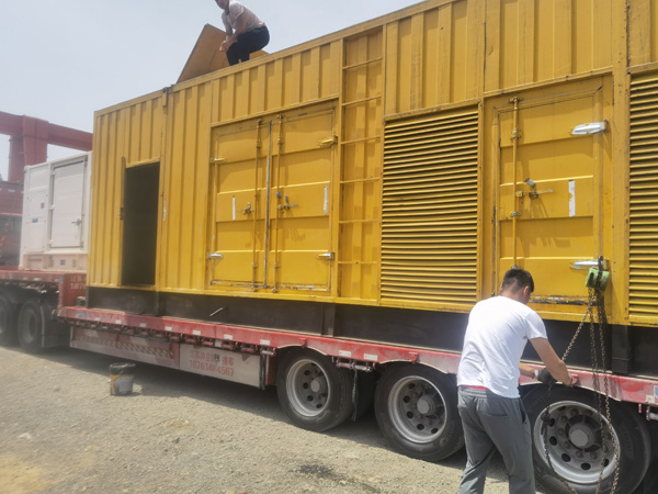 满城除了负载情况和发动机维护，还有哪些因素会影响 200kw 柴油发电机的油耗？