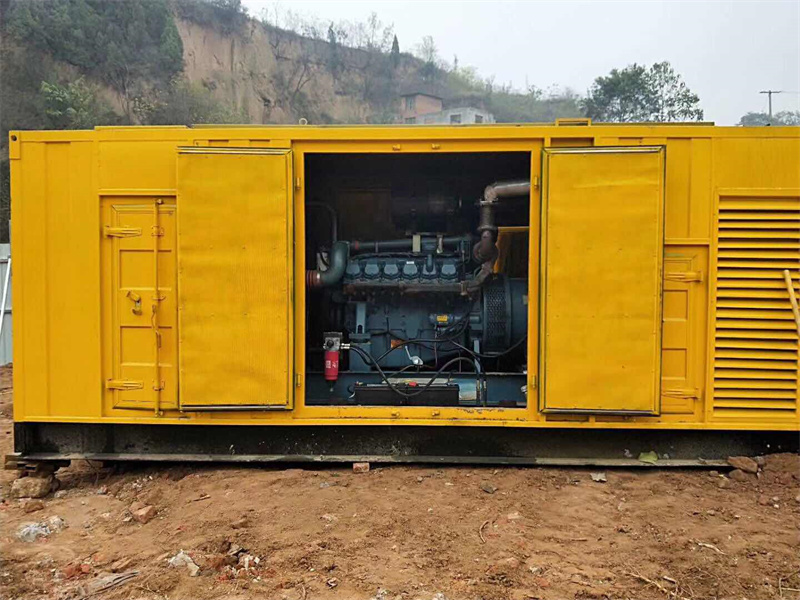 满城发电机租赁冷却液的沸点降低到多少时需要更换