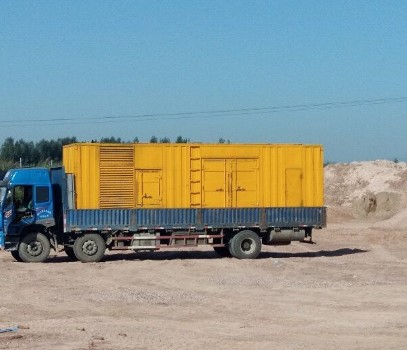 满城发电机出租如何判断柴油发电机冷却液是否需要更换？