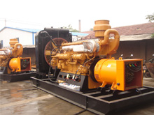 满城发电机组的频率规格是如何确定的？