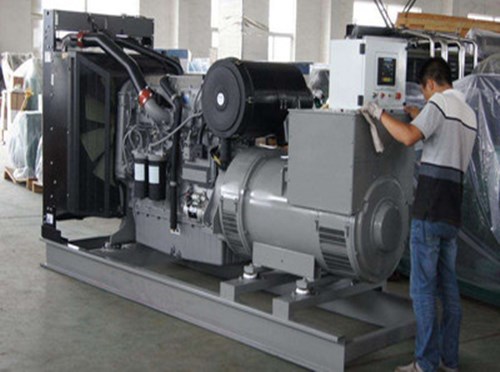 满城柴油发电机组和储能设备配合使用的案例