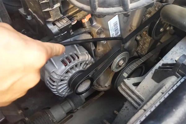 满城转速传感器的工作原理是什么？