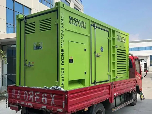 满城更换水冷式机油散热器的密封件时，如何选择合适的密封胶？